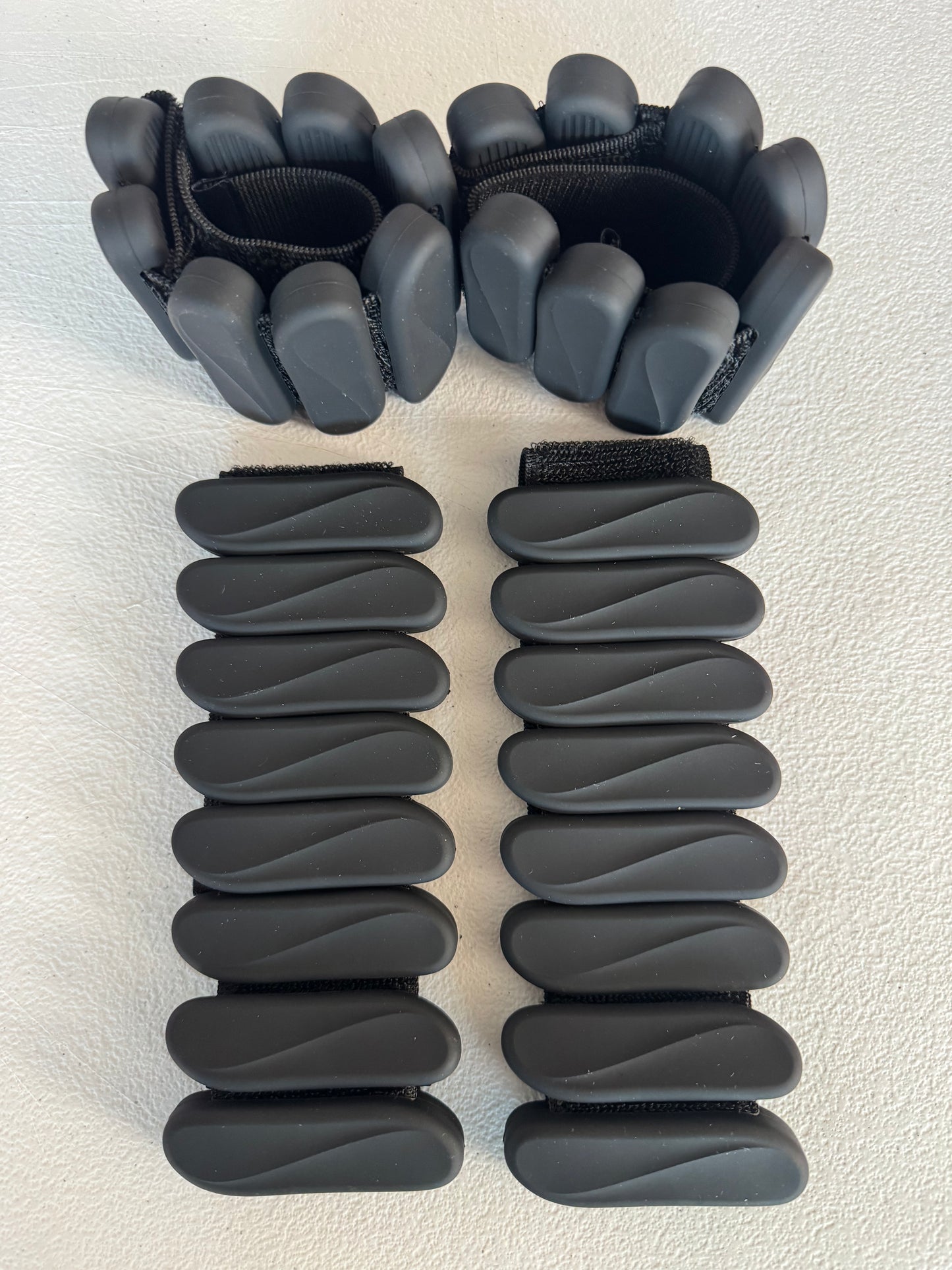 4 Piezas de 1lb Para Sus Muñecas y Tobillos (4 pieces of 1lb For Wrists and Ankles)